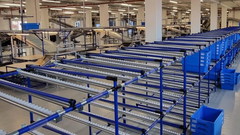 Progettazione e implementazione della linea di produzione (flusso in un unico pezzo)