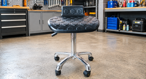 Sedia da lavoro per il garage