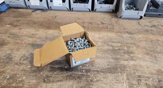 Materiale di collegamento